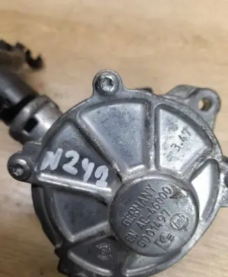 Mercedes-Benz Sprinter W907 W910 Vacuum pump A6512300656