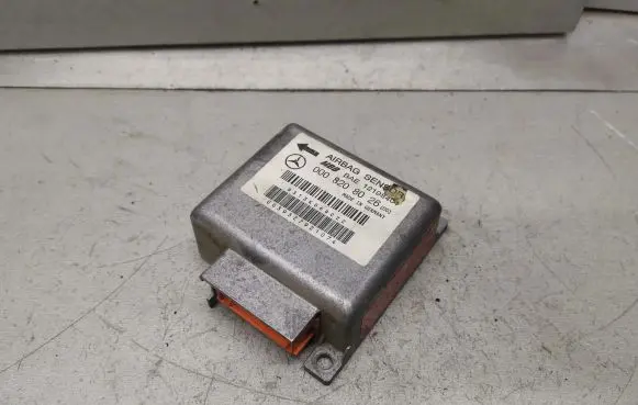 Mercedes-Benz C W202 Airbag control unit/module 0008208026