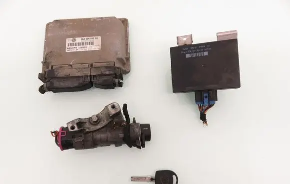 Volkswagen Golf IV Engine control unit/module ECU 1J0959799Q 06A906019AK