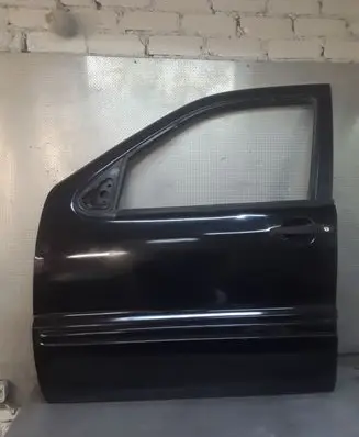Mercedes-Benz ML W163 Front door 
