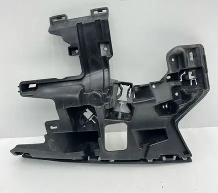 Volvo V40 Front bumper mounting bracket 31347090
