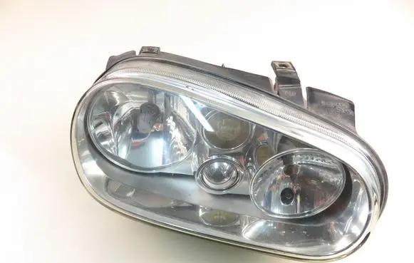 Volkswagen Golf IV Headlight/headlamp 1J1941016B