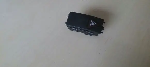 Mercedes-Benz E AMG W212 Hazard light switch A2129052600 092500