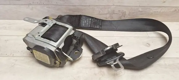 Volkswagen Polo V 6R Front seatbelt 6Q4857705H 04167056 047056