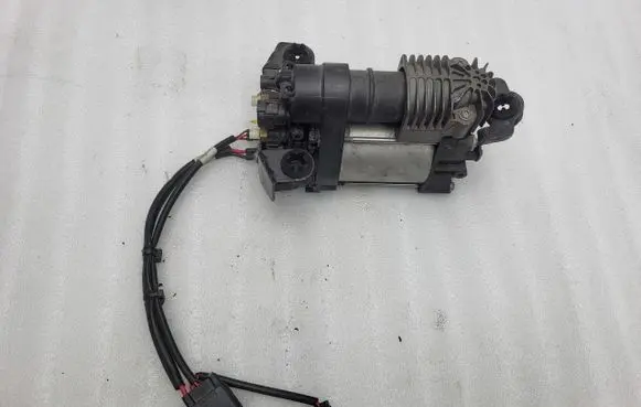 Jeep Grand Cherokee Air suspension compressor/pump 4010175F