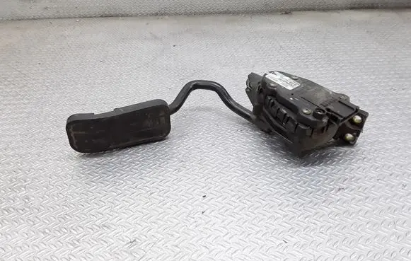 Volkswagen Sharan Accelerator throttle pedal 7M3721603B