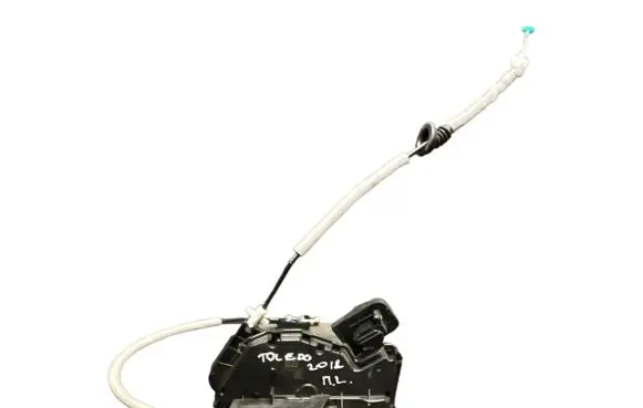 Seat Toledo IV (NH) Front door lock 5TC837015