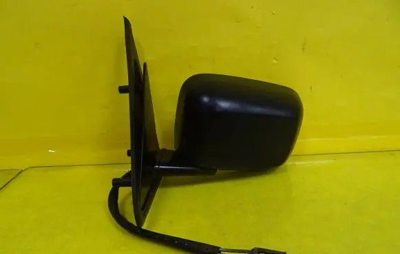 Volkswagen Jetta II Manual wing mirror 0017274