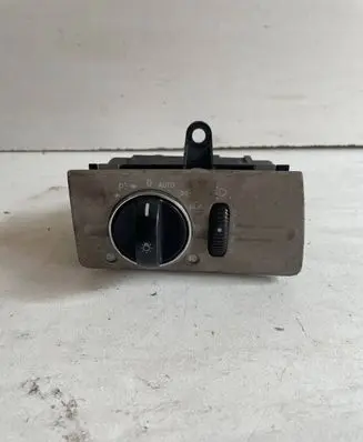 Mercedes-Benz E W211 Light switch 2115450304 04056023