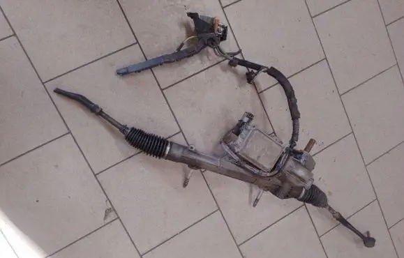 Peugeot 207 Steering rack 6700001938
