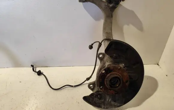 Audi A4 S4 B6 8E 8H Front wheel hub spindle knuckle 8e0407242b