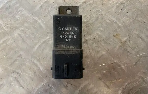 Citroen C5 Glow plug pre-heat relay 9640469680