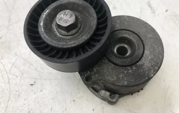 Citroen C4 Grand Picasso Alternator belt tensioner 