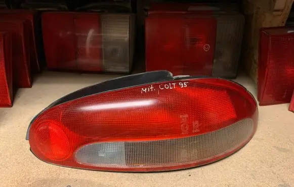 Mitsubishi Colt Rear/tail lights 0431568
