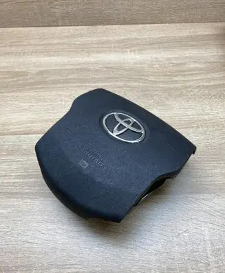 Toyota Prius (XW30) Steering wheel airbag 8442202 F01378507A9Q
