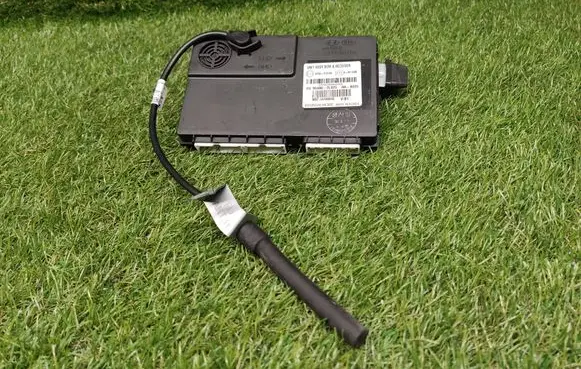 Hyundai i30 Keyless (KESSY) go control unit/module 954002L925