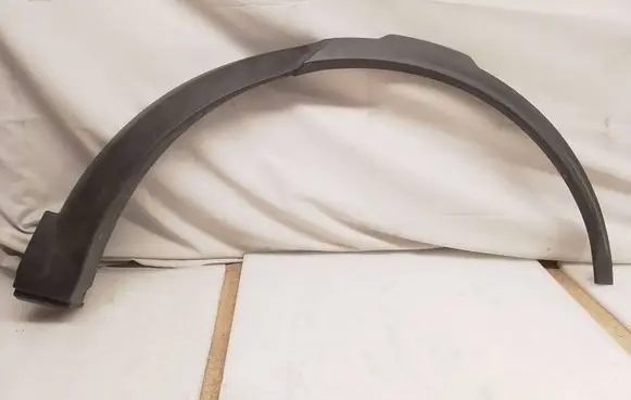 Land Rover Discovery 5 Front arch trim HY32290E23AC