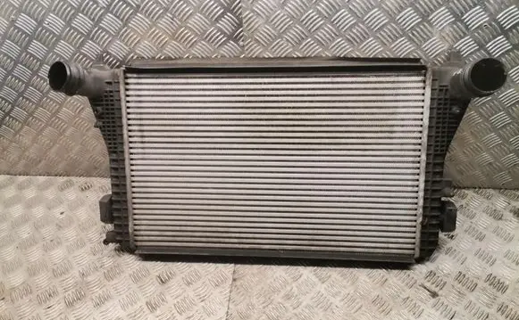 Skoda Octavia Mk2 (1Z) Intercooler radiator 1k0145803as