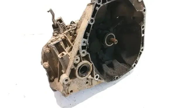 Nissan Qashqai Manual 5 speed gearbox 