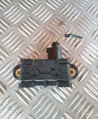 Volkswagen Golf V ESP acceleration yaw rate sensor