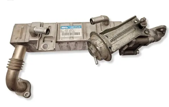 Toyota Hilux (AN10, AN20, AN30) EGR valve cooler 2560130080 06090008135 13064020002