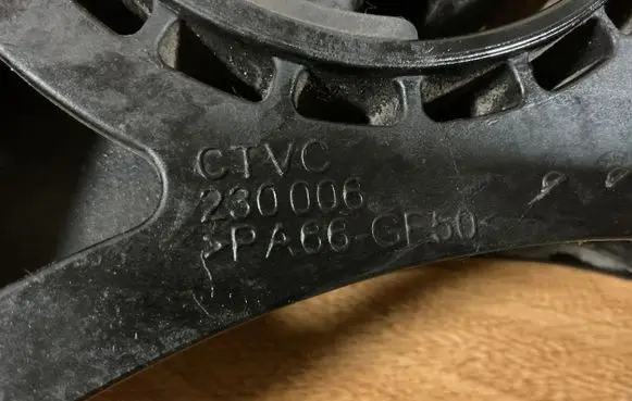 Opel Insignia A Engine mount bracket 230006
