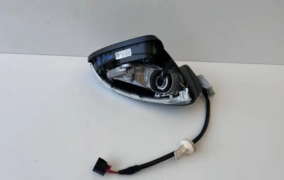 Volkswagen Touran III Front door electric wing mirror 5TB857508