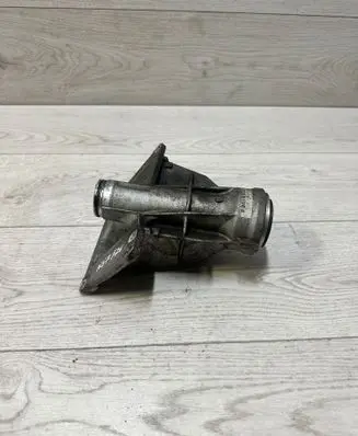BMW X4 F26 Driveshaft support bearing bracket 7587862 59280110