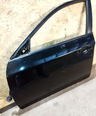 Subaru Impreza III Front door