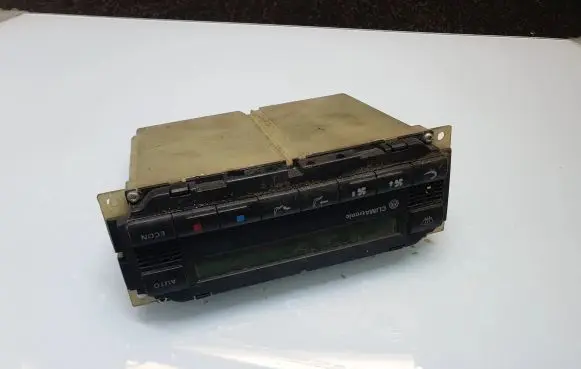 Volkswagen PASSAT B5 Climate control unit 3B1907044B 5HB03761710