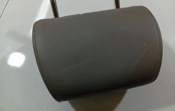 Audi A3 S3 8P Front seat headrest 