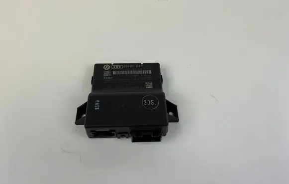 Audi RS5 Gateway control module 8R0907468P 8R0907468D