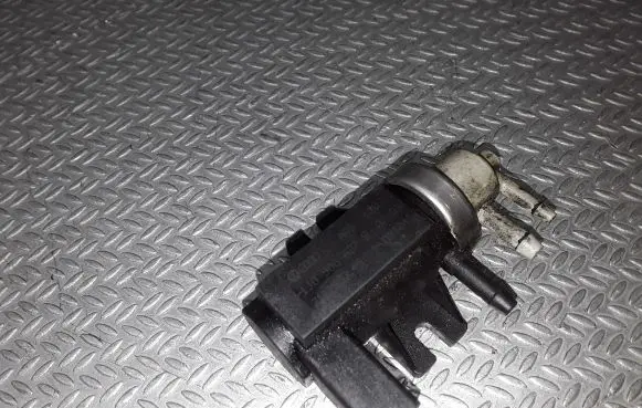 Seat Alhambra (Mk1) Turbo solenoid valve 1J0906627B