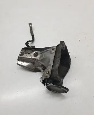 BMW X5 E70 Engine mounting bracket 6777263 6777265