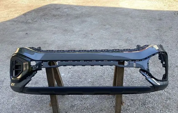 Volkswagen T-Roc Front bumper 2GA807217AS