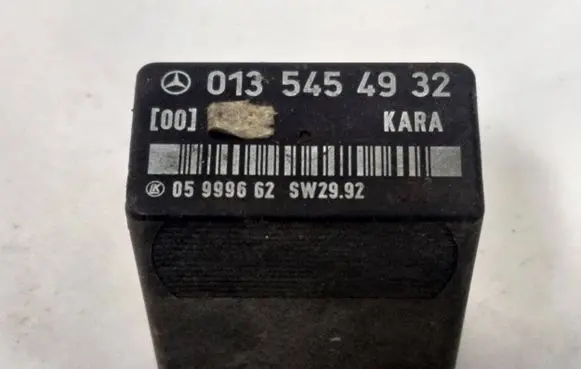 Mercedes-Benz E W124 Other relay 0135454932 SW2992
