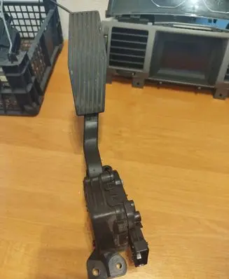 Opel Signum Accelerator throttle pedal 6PV00832200 9186724