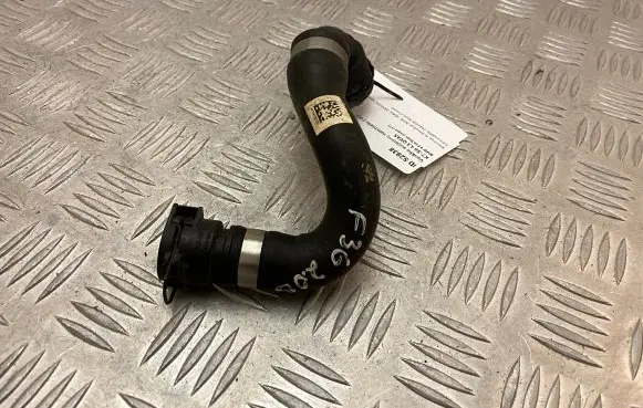 BMW 4 F36 Gran coupe Engine coolant pipe/hose 7640287