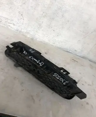 Jaguar XF X250 Front bumper lower grill 8x2315k233bc