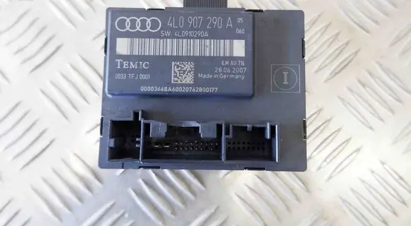 Audi Q7 4L Door control unit/module 4L0910290A 4L0907290A