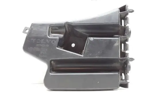 Front bumper mounting bracket