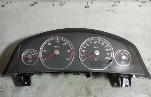 Opel Signum Speedometer (instrument cluster) 13193055