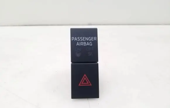 Skoda Octavia Mk3 (5E) Hazard light switch 5E0953507C
