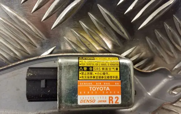 Lexus GS 300 350 430 450H Airbag deployment crash/impact sensor 8983330020 1879001772