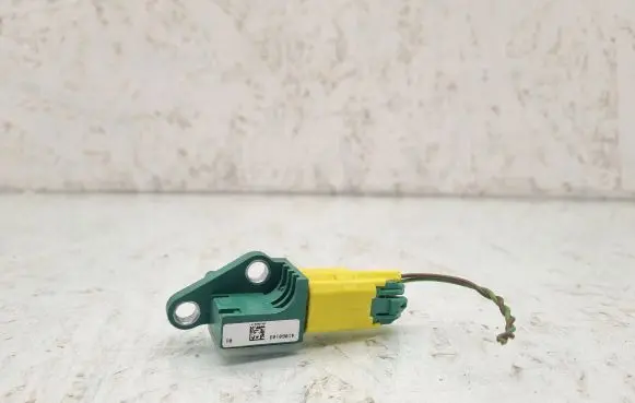 Volkswagen PASSAT B6 Airbag deployment crash/impact sensor 3C0909606