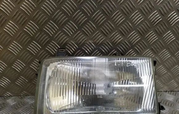 Volkswagen Transporter - Caravelle T4 Headlight/headlamp 0244437