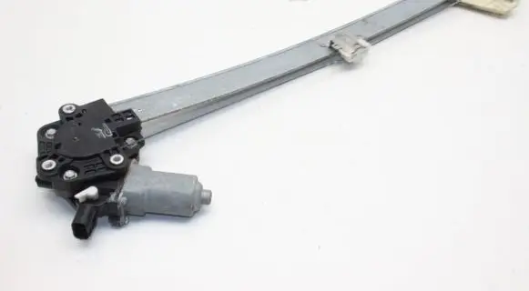 Honda CR-V Front door electric window regulator 