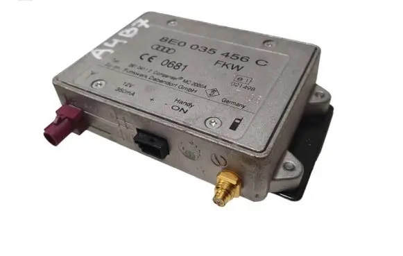Audi A4 S4 B7 8E 8H Antenna control unit 8E0035456C 8E9035535A