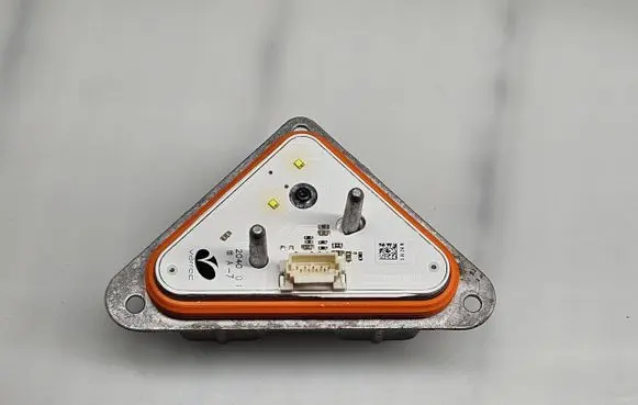 Renault Master III LED ballast control module VP00210658 X62RSA
