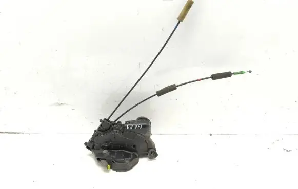 Toyota Prius (XW30) Front door lock